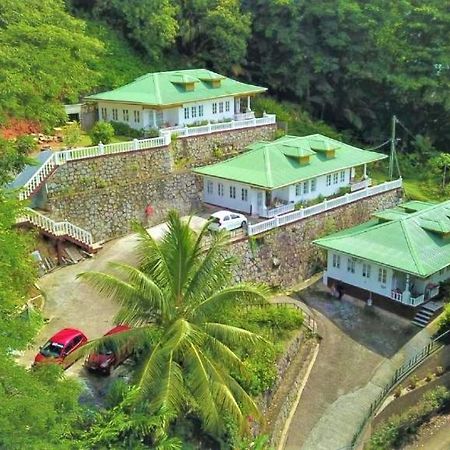 Seychelles Yellow Petals Anse Boileau Exterior foto