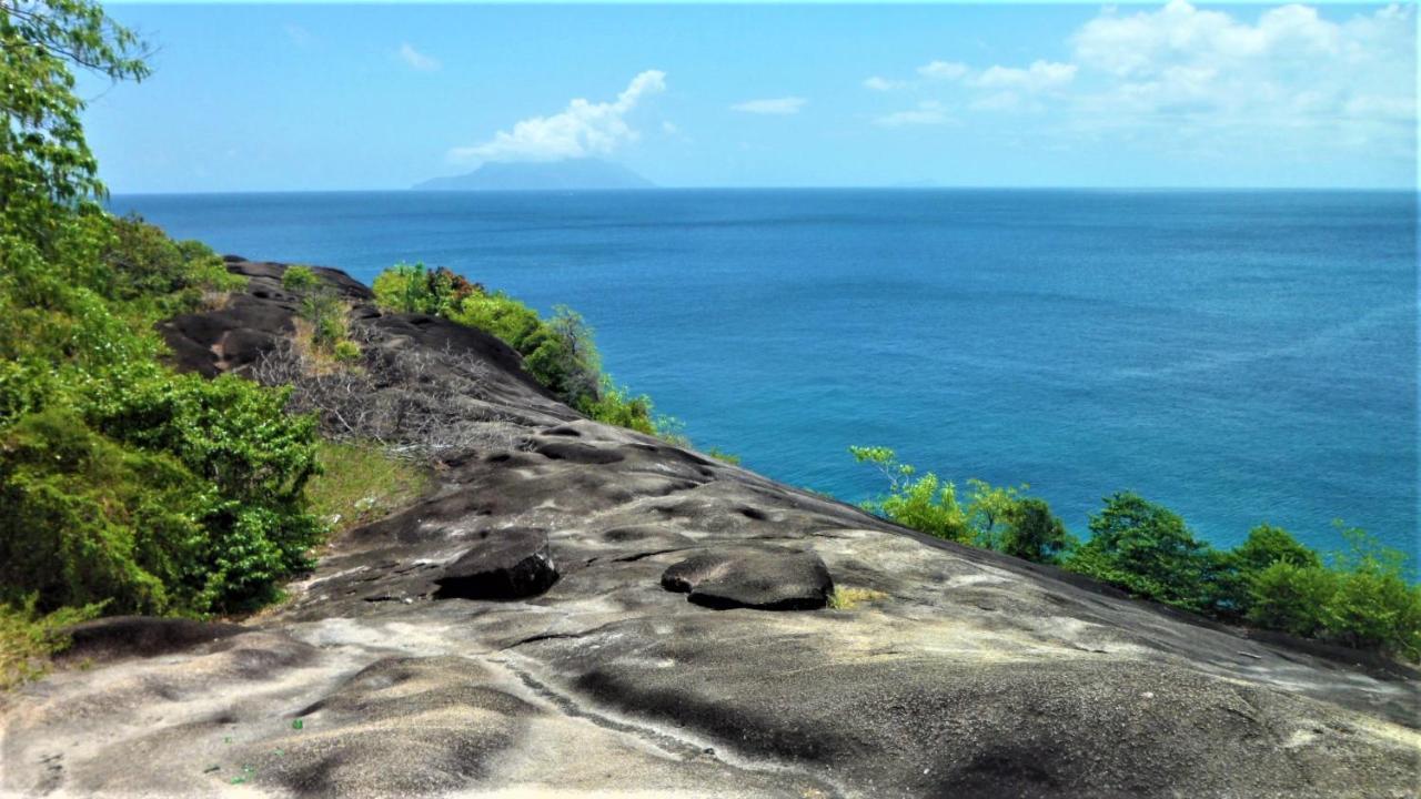 Seychelles Yellow Petals Anse Boileau Exterior foto