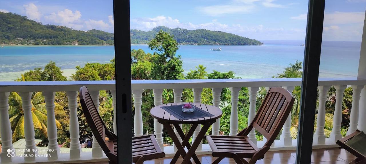Seychelles Yellow Petals Anse Boileau Exterior foto